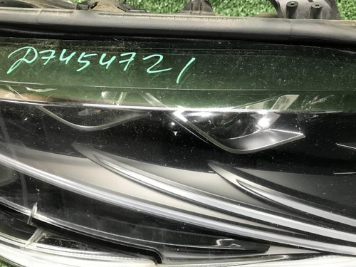 Битая Фара правая Lexus LS 5 (2017-2021) LED