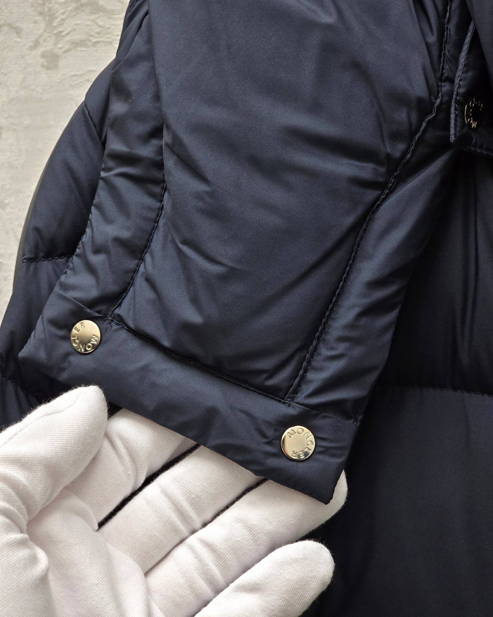 Пуховик Moncler