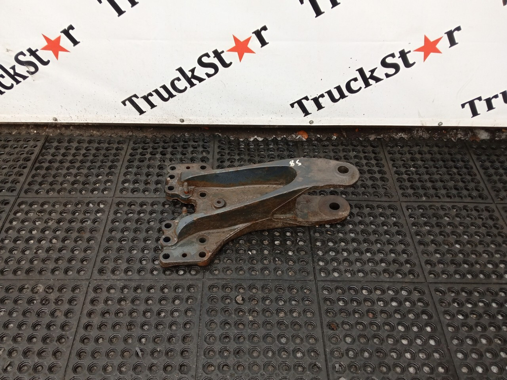 Кронштейн полурессоры задний