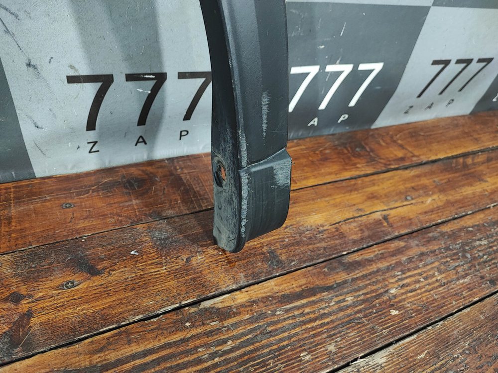 Накладка крыла переднего правого Mazda CX-5 2 (KF) 17-нв Б/У Оригинал KB7W51W21