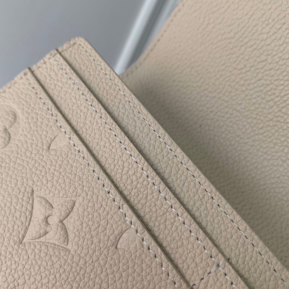 Louis Vuitton Sarah Wallet