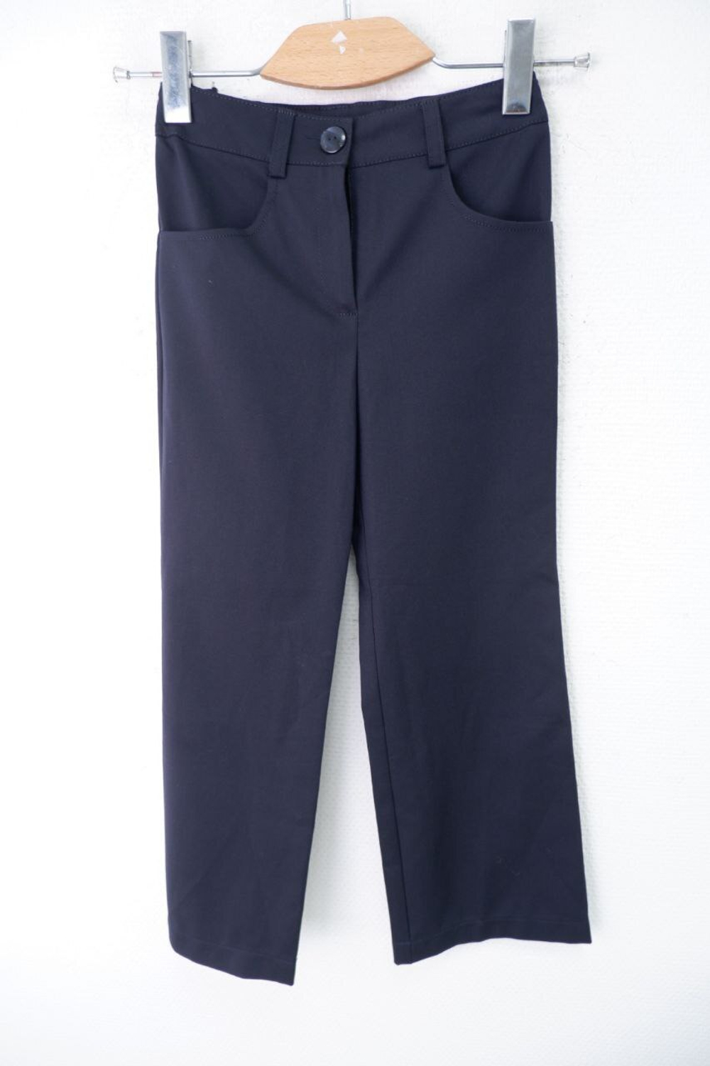 Брюки базовые школьные на 7 лет, новые