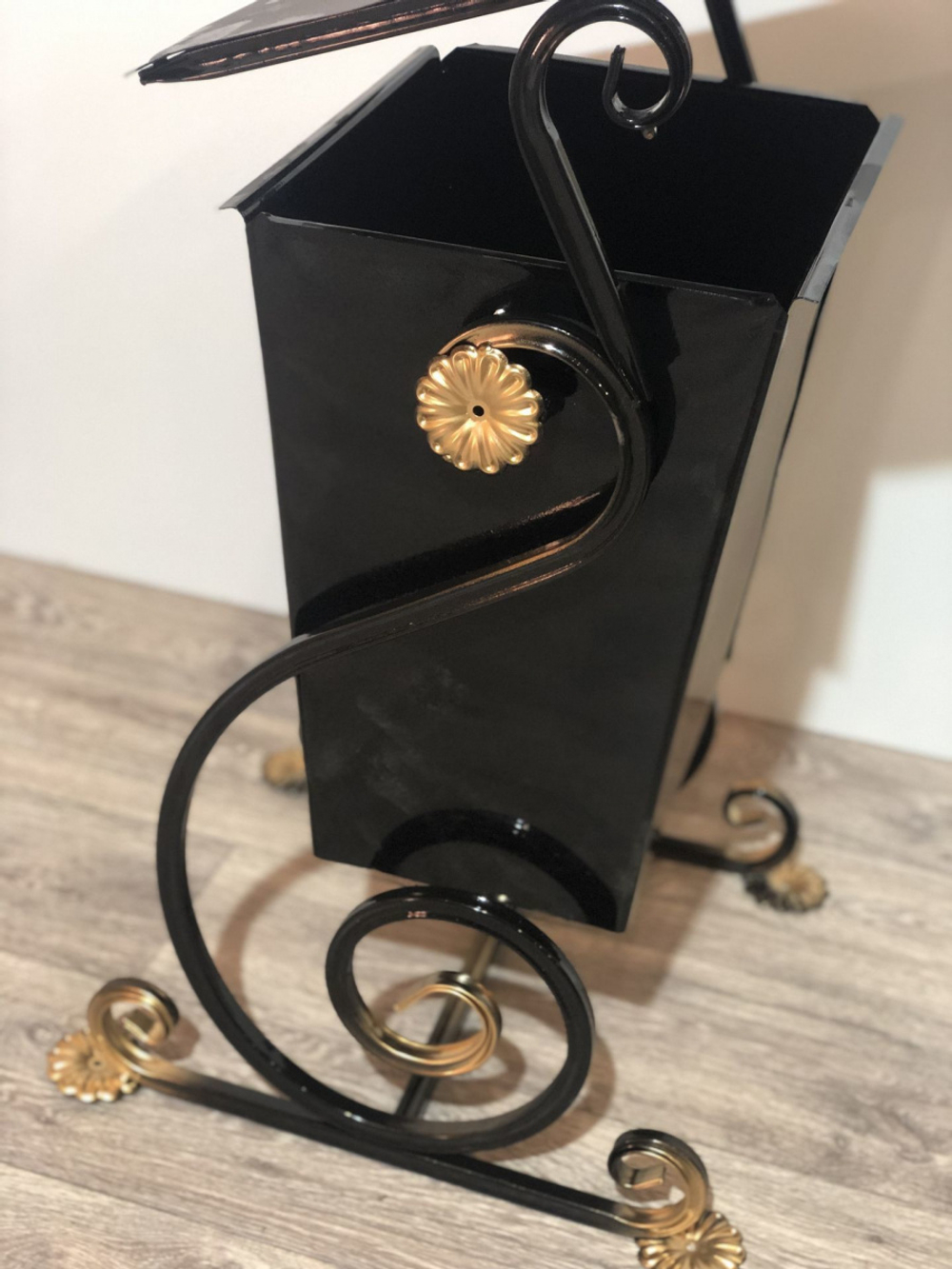 Урна уличная "Валюта"