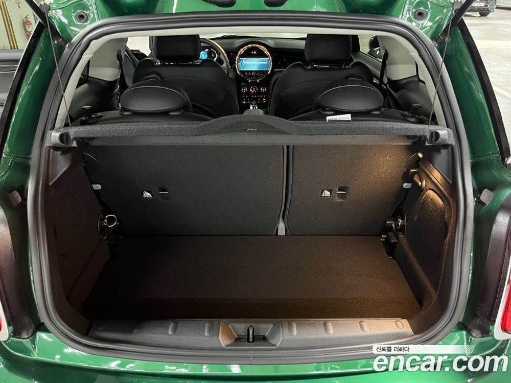 Mini Cooper Classic Plus (06.2022)