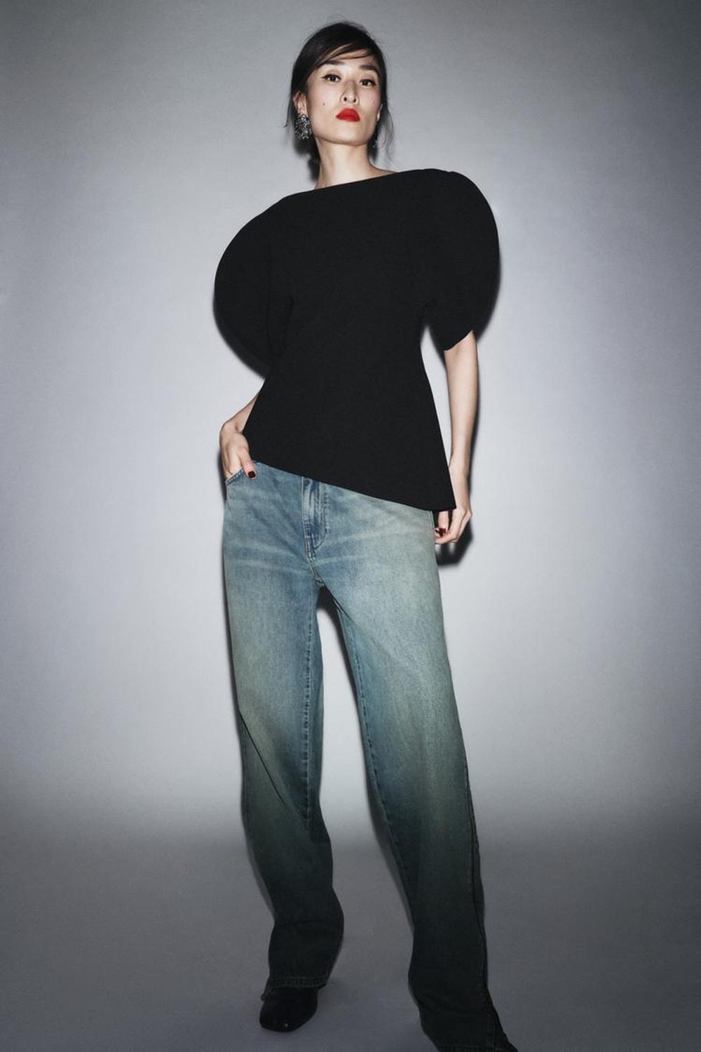 ZARA ТОП С ОБЪЕМНЫМИ РУКАВАМИ — ZW COLLECTION, ЧЕРНЫЙ