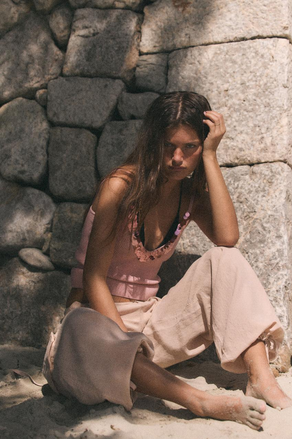 ZARA ТОП НА БРЕТЕЛЯХ С ПАЙЕТКАМИ, РОЗОВЫЙ