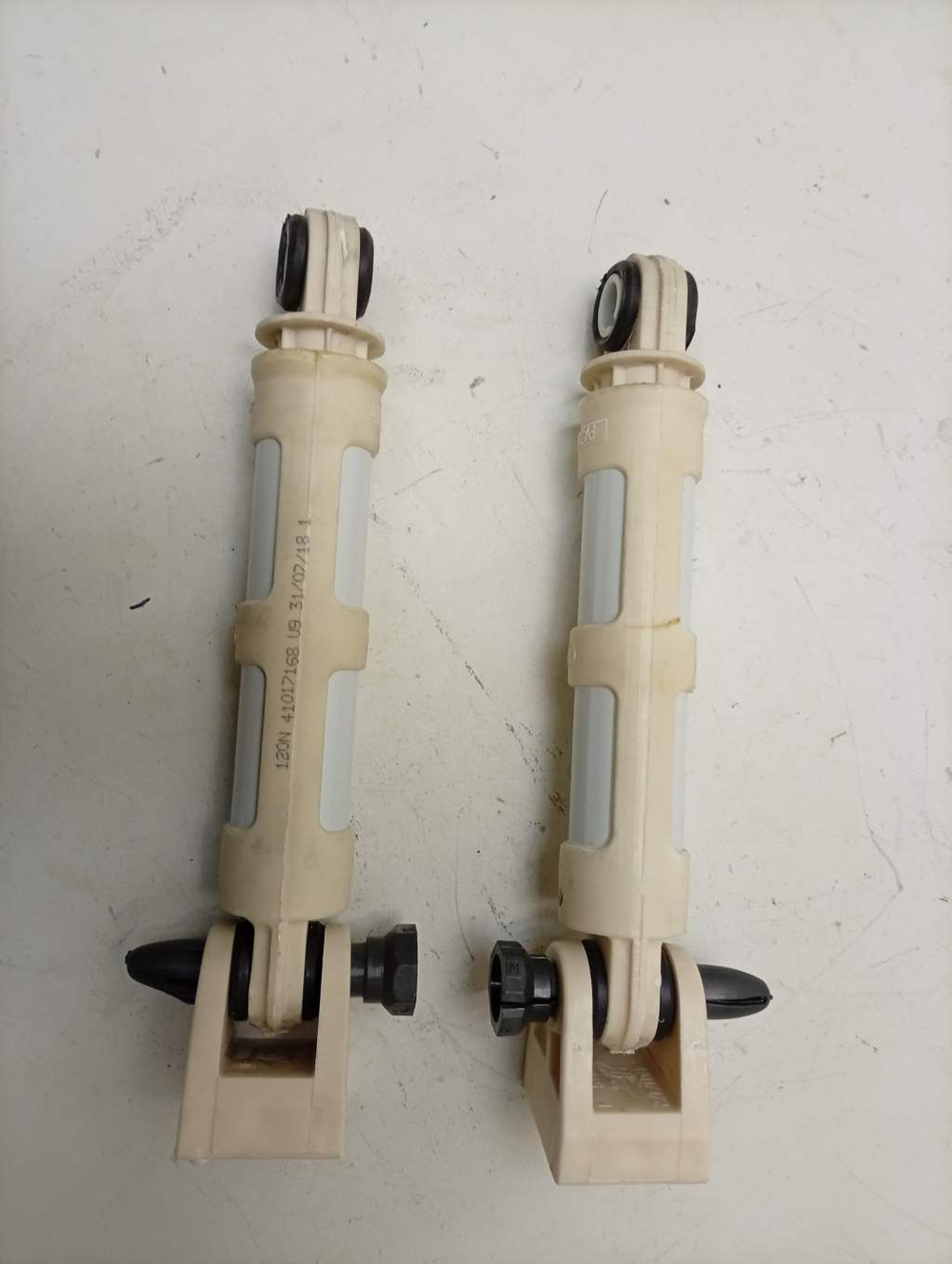 CS341062D2/2-07 кт32 Амортизаторы (2 шт) для стиральных машин Candy SAR005CY б/у