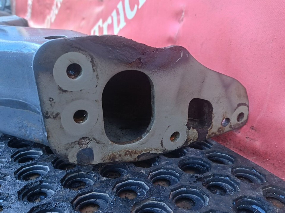 Усилитель переднего бампера 2021г