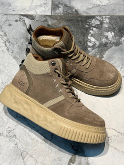 Зимние ботинки UGG с мехом