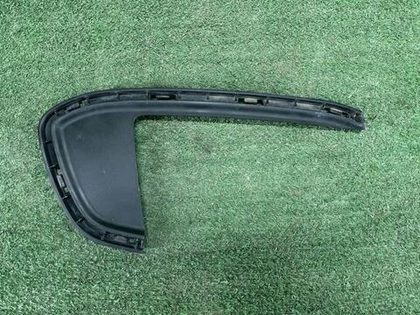 Накладка решетки радиатора правая Kia Sportage 4 QL (2018-2022)