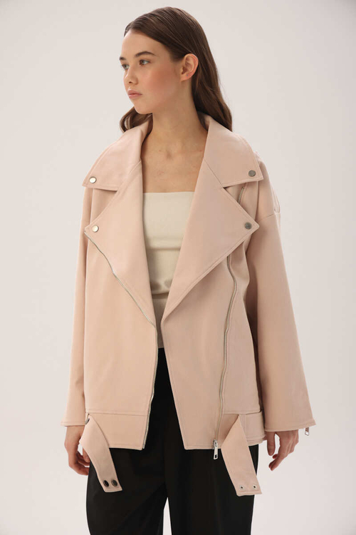 Джинсы-трубы, черный