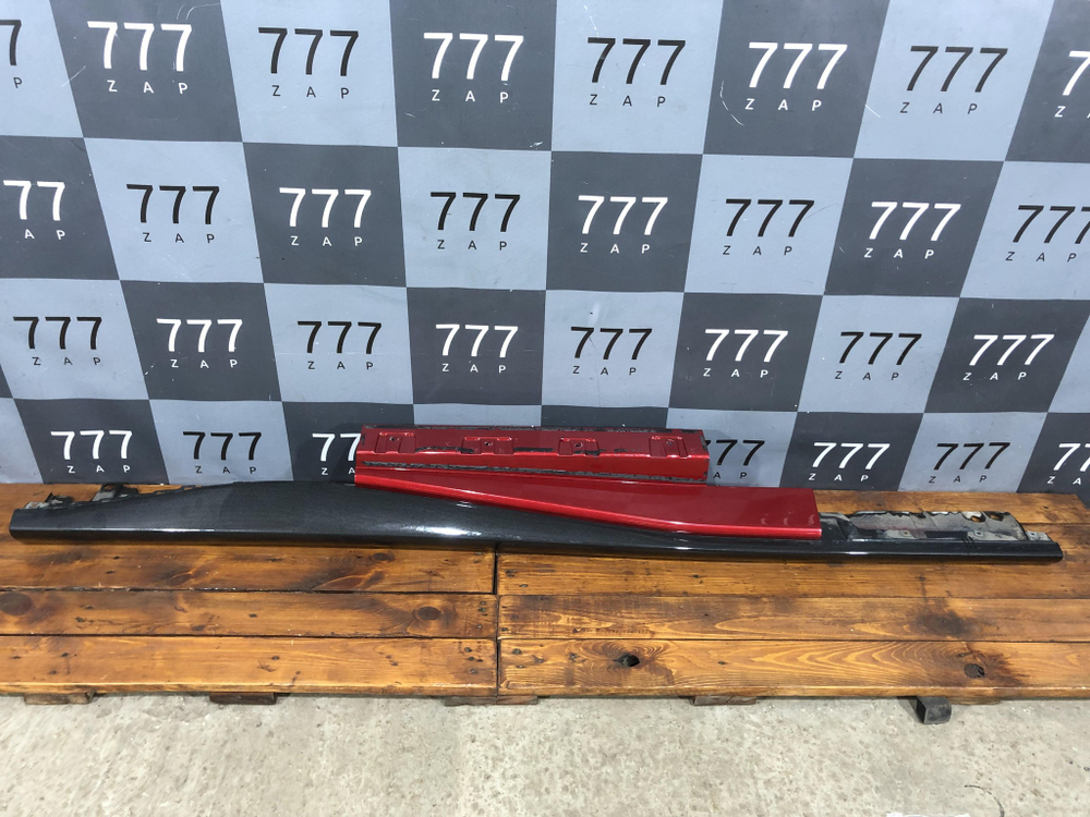 Накладка порога правого Ferrari Portofino Оригинал