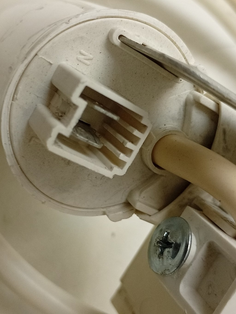 EWUC4105 кт43 Сетевой фильтр для стиральной машины Indesit б/у