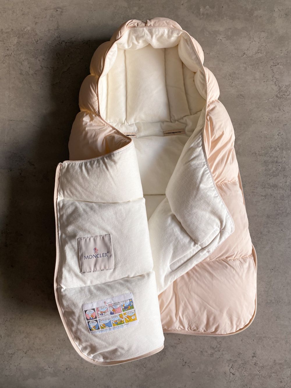 Пуховой конверт Moncler, 68