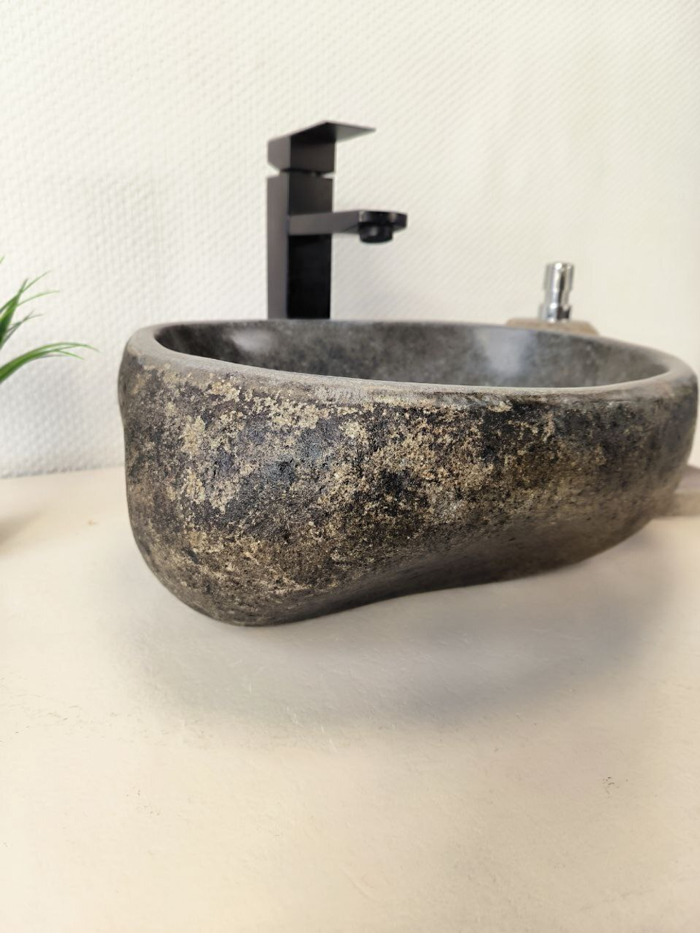 Раковина из речного камня RS-65994 39х31х16 из натурального камня