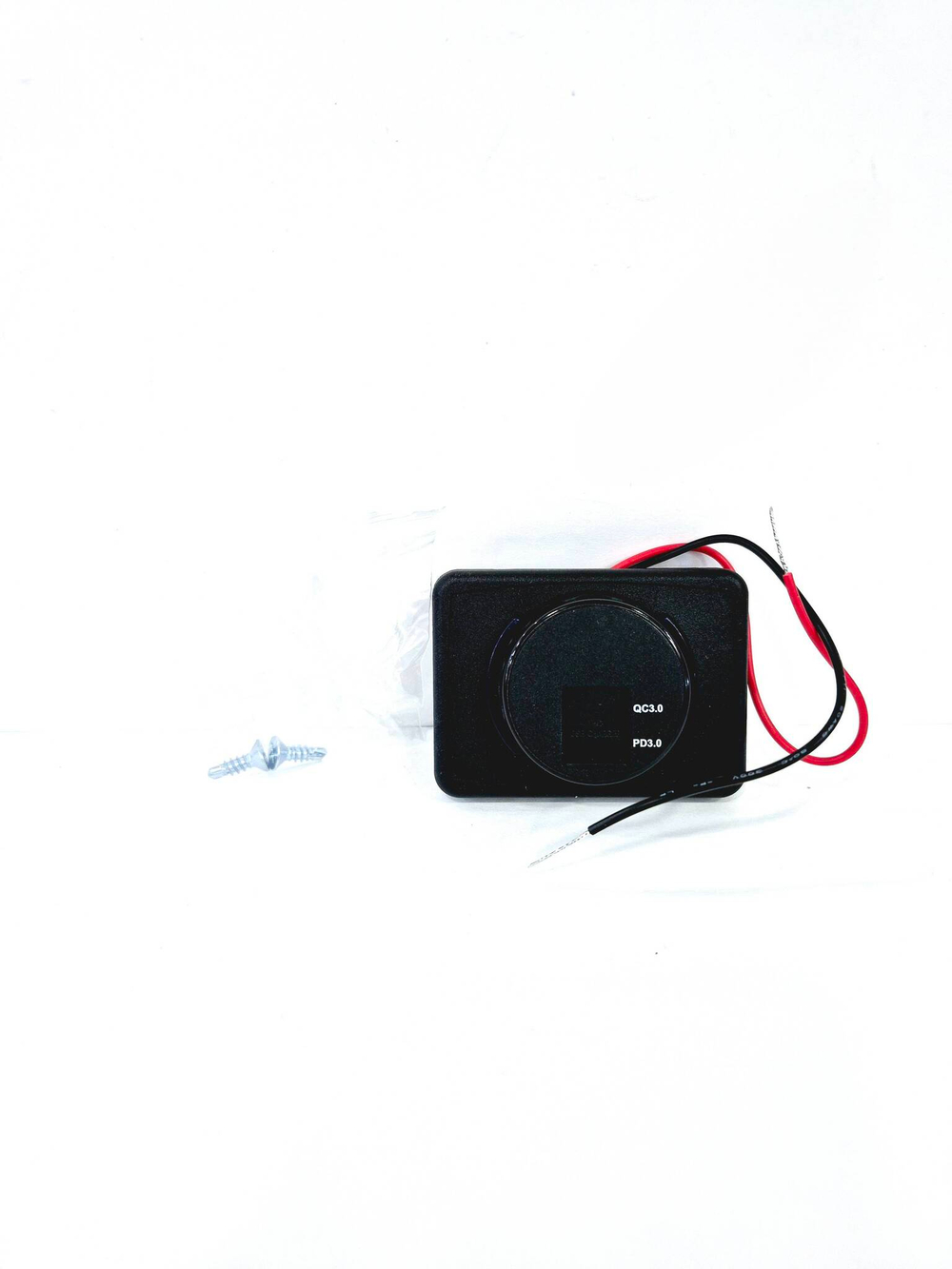 0404 / Встраиваемая розетка USB+Type-C BGT с двумя гнездами и возможностью крепления (1 шт.)