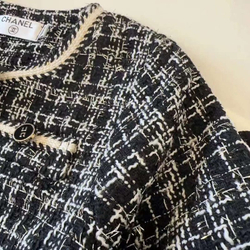 Детское платье Chanel с пышной юбкой и жакетом