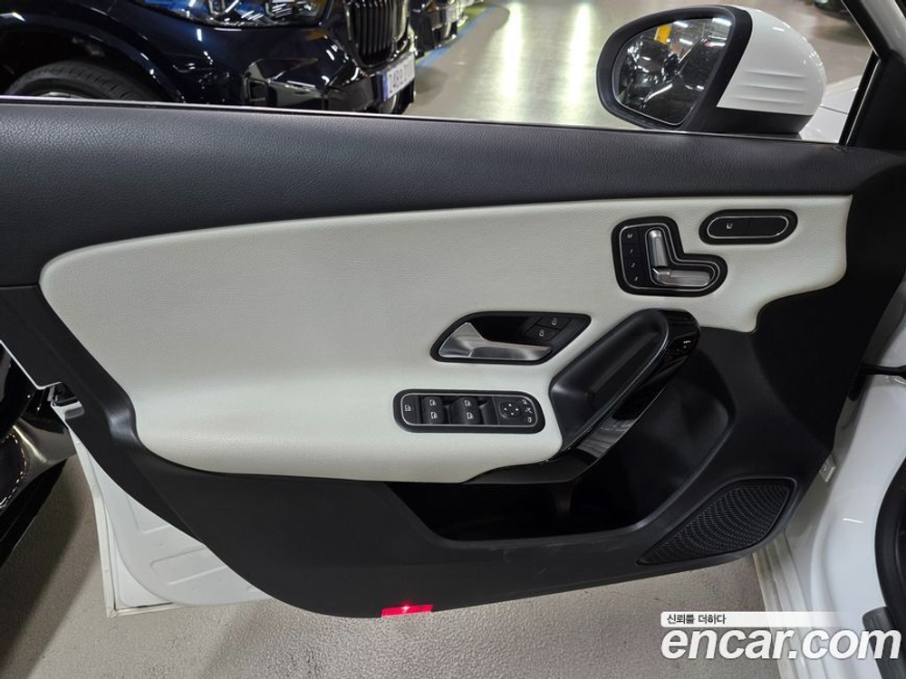 Mercedes-Benz A-Class W177 A220 Hatchback (11.2019)
