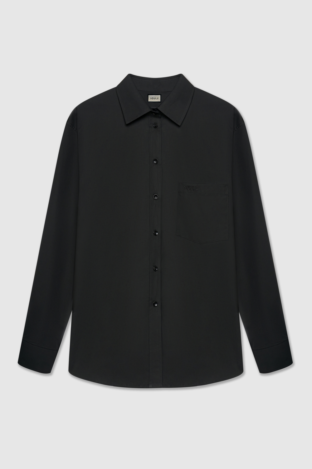 Черная рубашка с логотипом