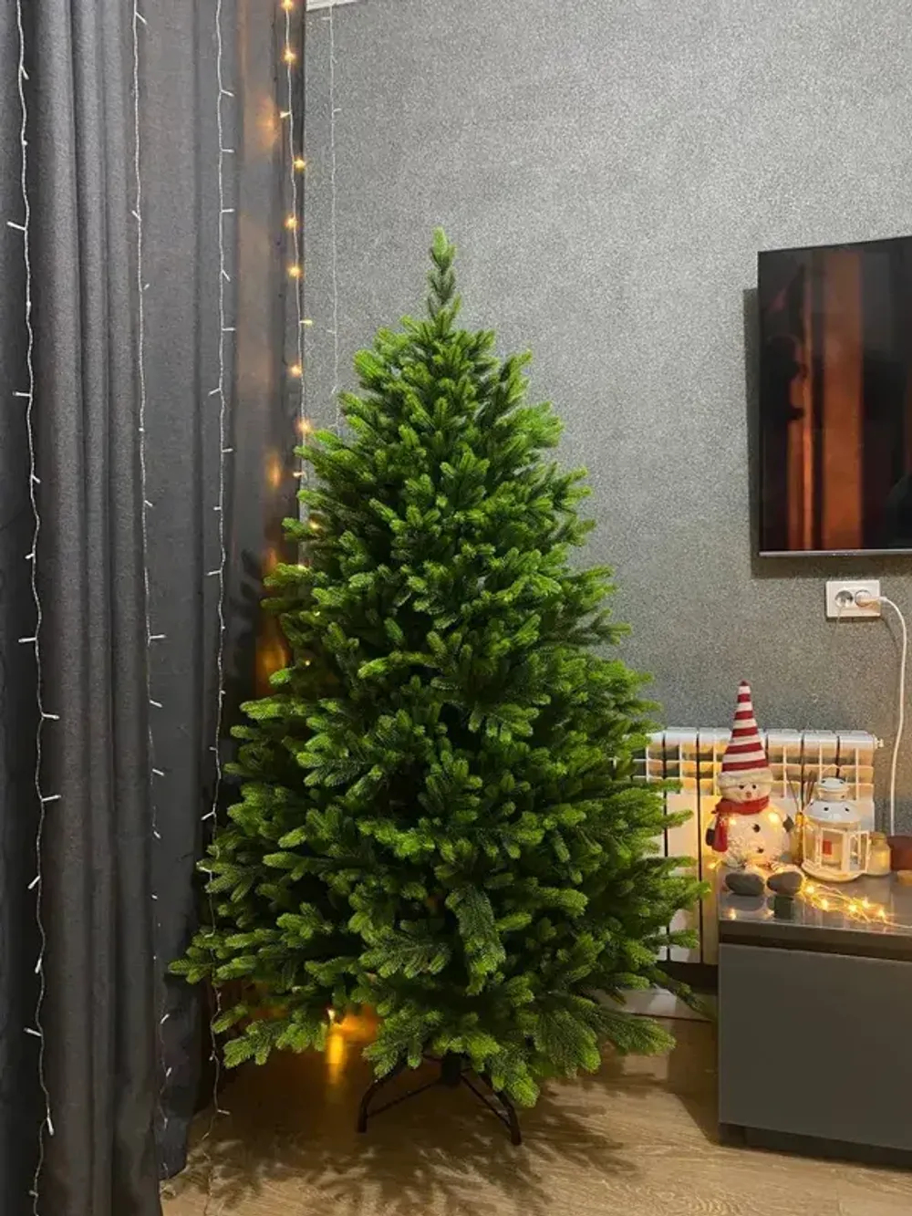 Ель искусственная «Мисхор» (Литая хвоя) 240 см / 2.4 м