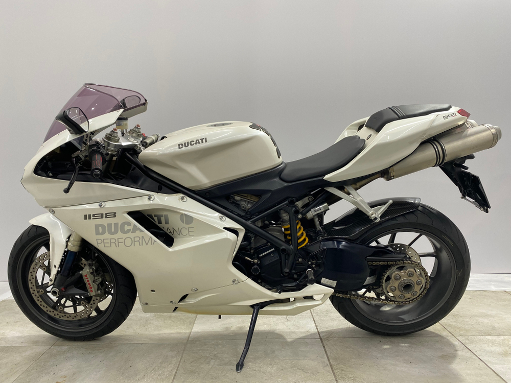 Ducati 1198 041598