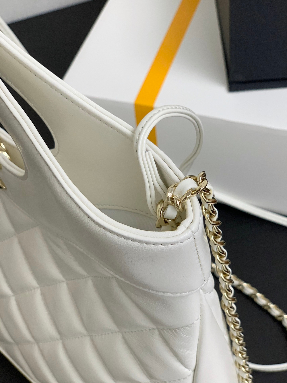 Chanel Mini Cabas 31 23 cm