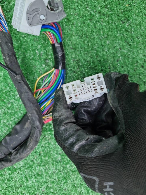 Проводка моторного отсека Geely Atlas Pro (21-нв)