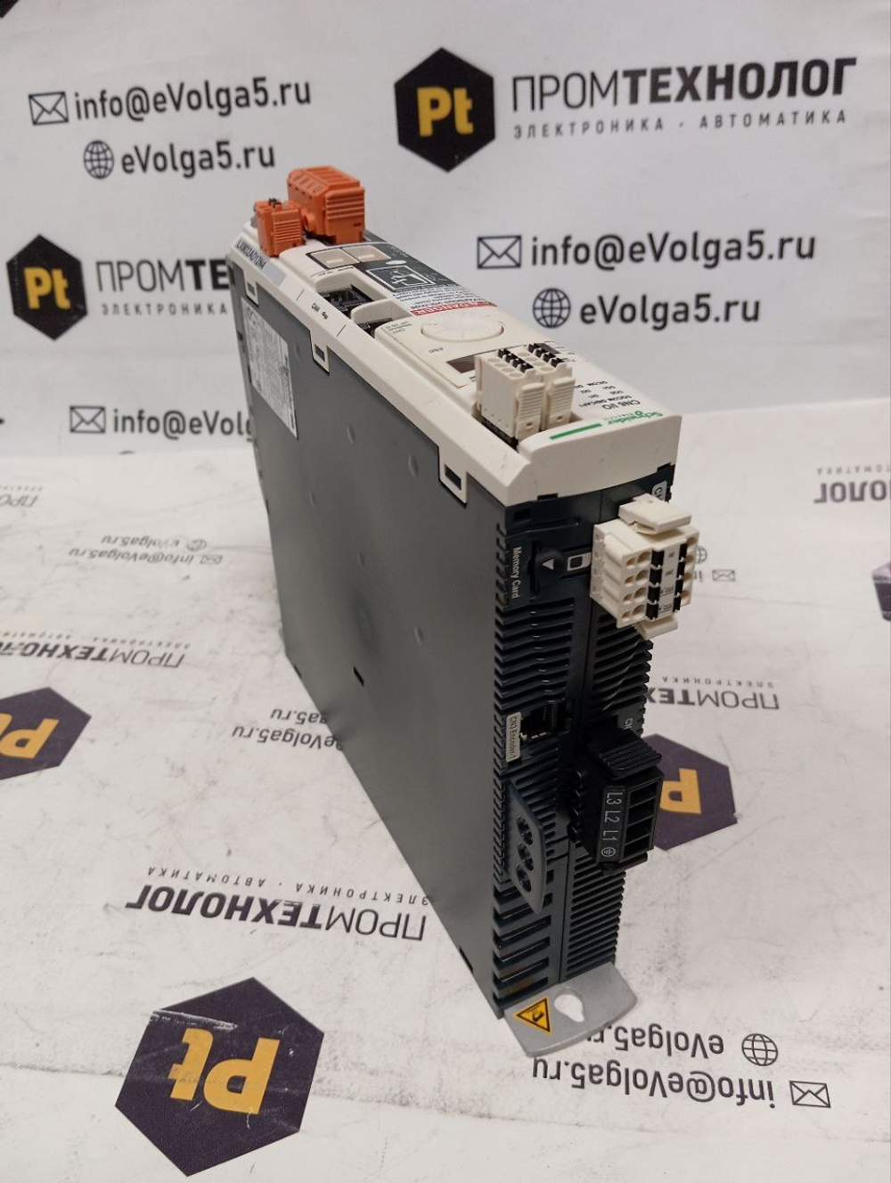 S.E. LXM32AD12N4 новое