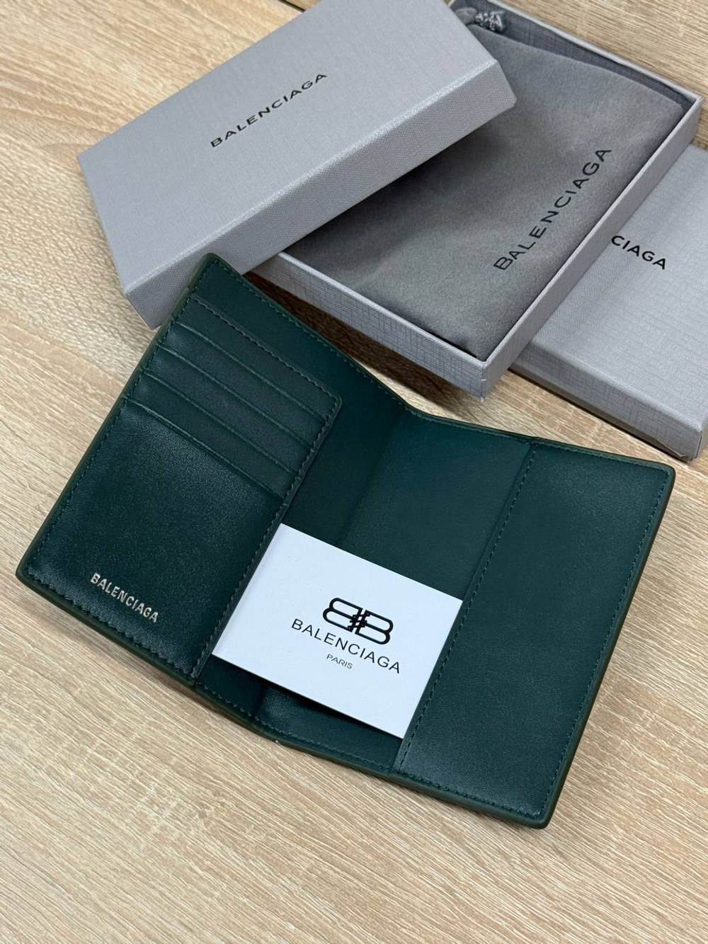 Обложка на паспорт Balenciaga