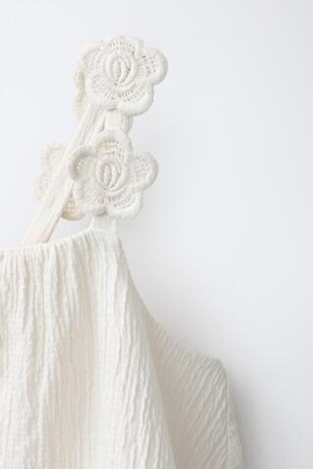 ZARA ПЛАТЬЕ С ВЫШИТЫМИ ЦВЕТАМИ, ЭКРЮ