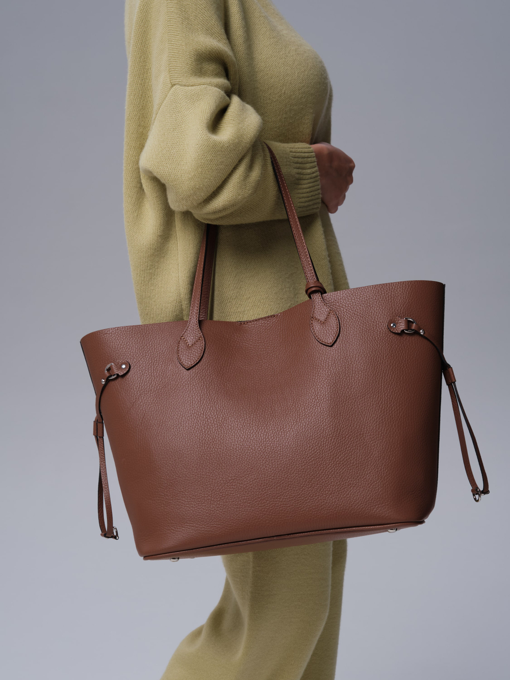 Сумка кожаная шоппер Deboro 30890 темный орех