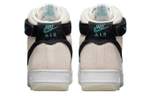 Кроссовки Nike Air Force 1 07 Lx