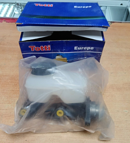 Цилиндр торм.главный 2126