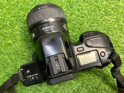 Minolta Dynax 3xi + Minolta AF Zoom xi 28-80mm