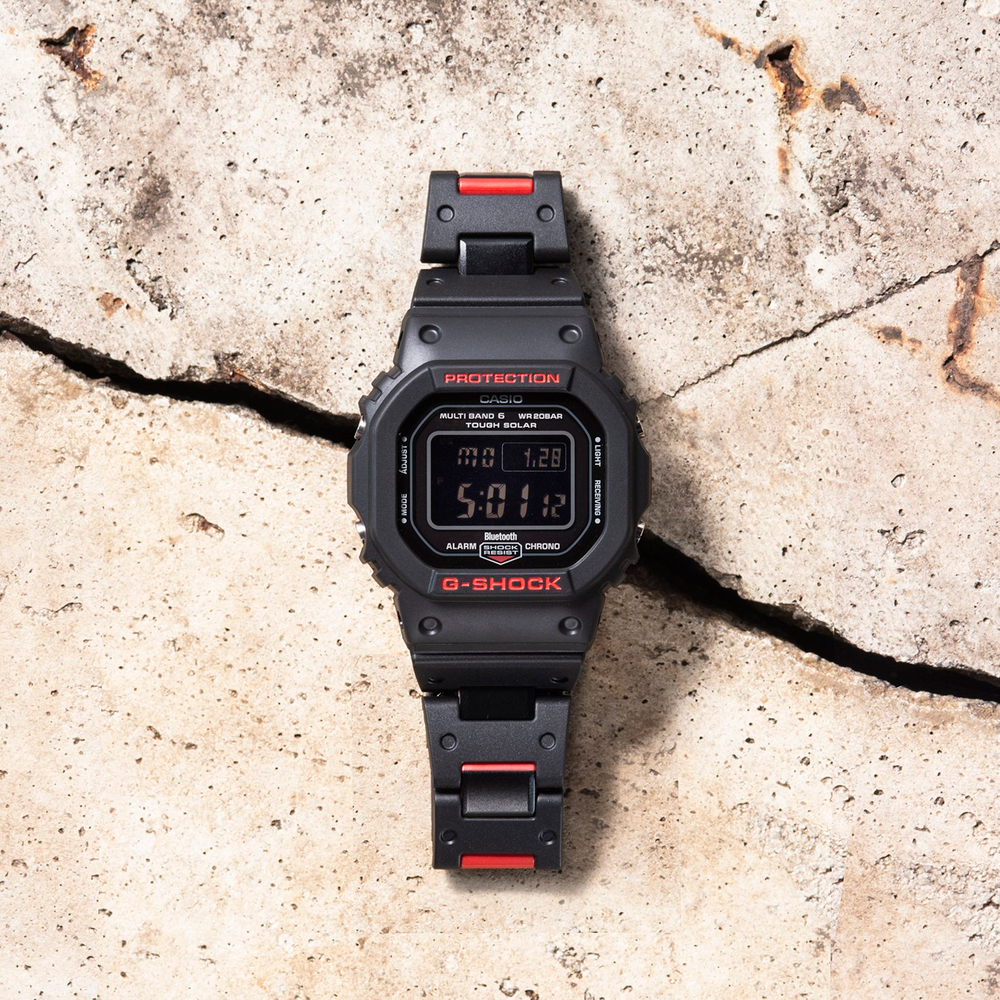 Наручные часы Casio G-SHOCK GW-B5600HR-1