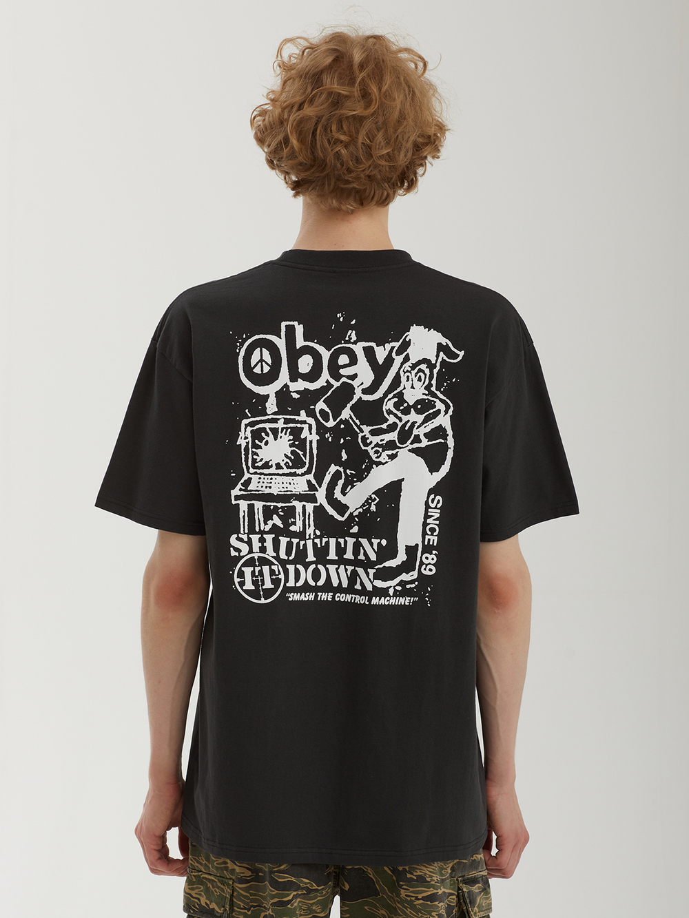 Мужская Футболка Obey Smash The Control Machine