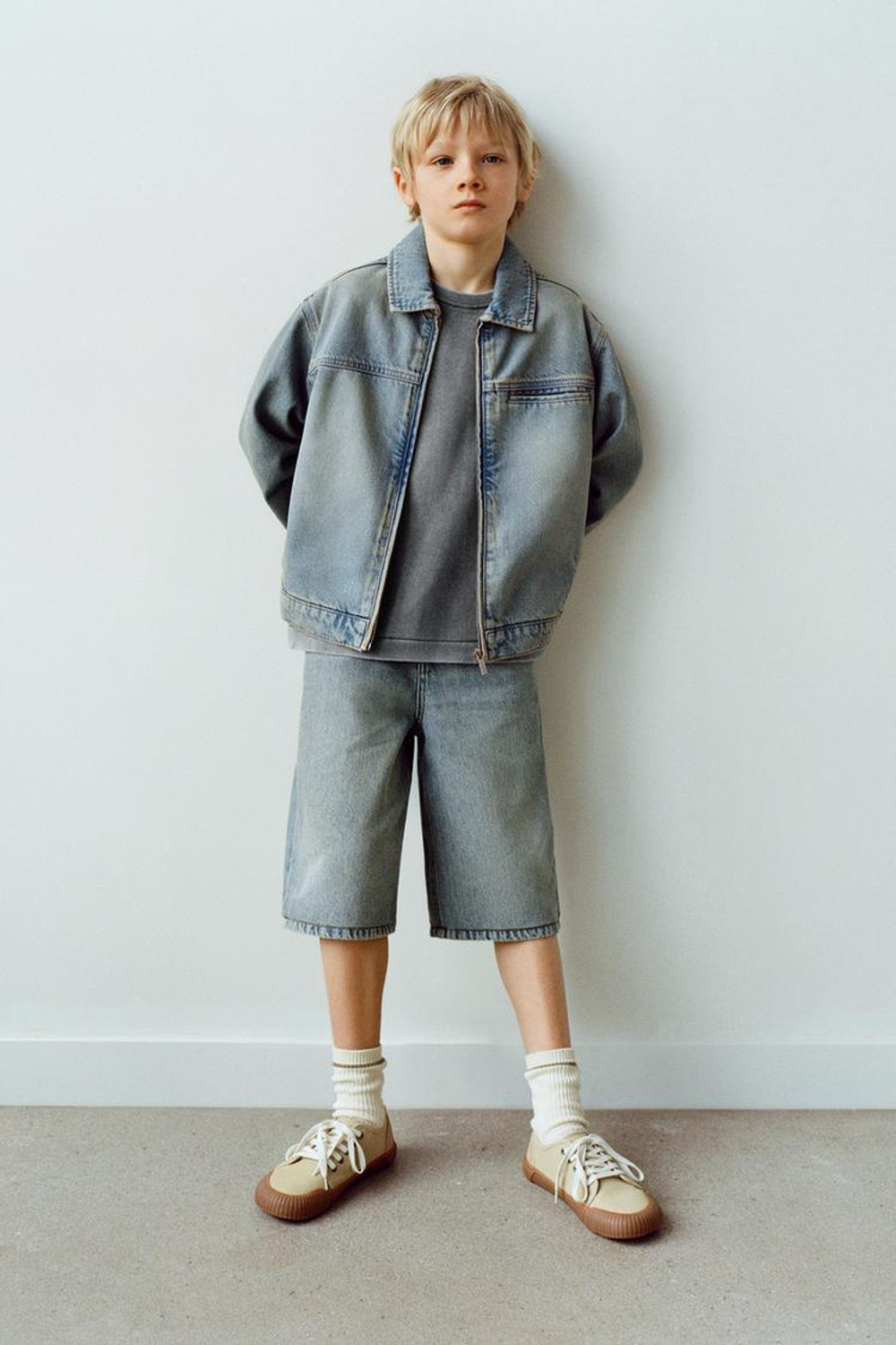 ZARA ДЛИННЫЕ ДЖИНСОВЫЕ ШОРТЫ С ЭФФЕКТОМ ПОТЕРТОСТИ, ЗЕЛЕНОВАТО-СИНИЙ