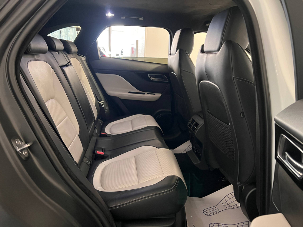 Jaguar F-Pace, 2020 год