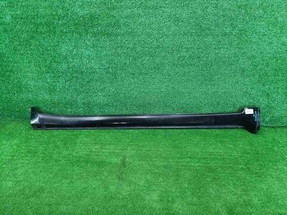 Накладка порога RH Toyota Land Cruiser 200 (07-15)