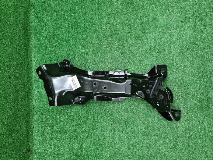 Кронштейн Land-Rover Discovery Sport (2019-н.в.)