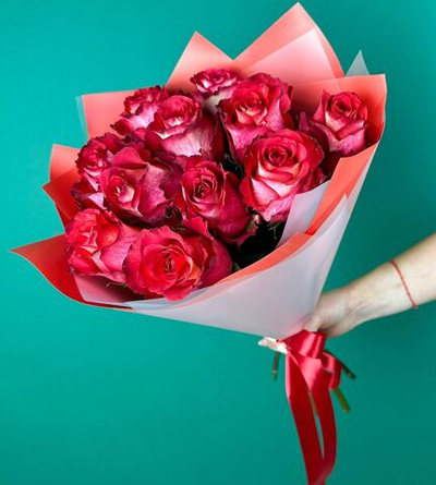 Bouquet of 11 Ecuadorian roses Iguazu