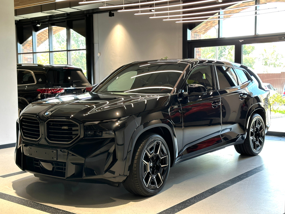 BMW XM, 2023 black НДС