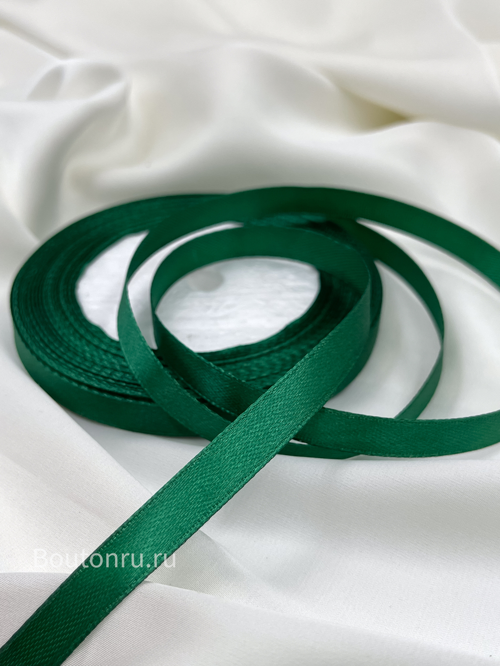 Атласная лента зеленый 1 см