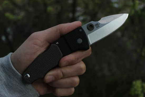 Складной нож Cold Steel 28E Grik c клинком из стали AUS-8, рукоять GRN