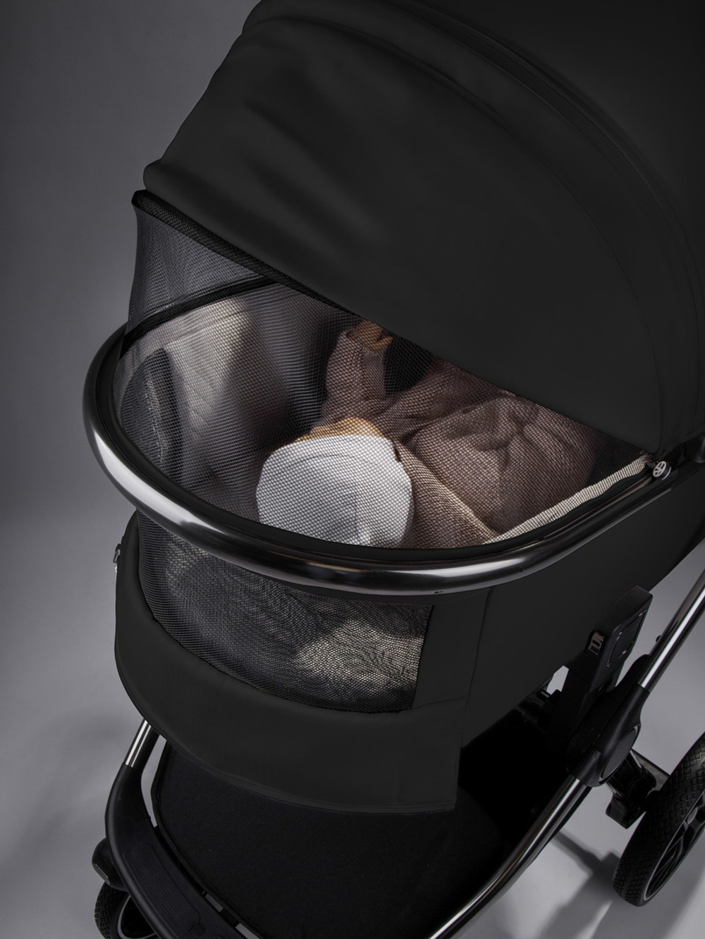 Детская коляска AmaroBaby Motus Premium Ecco 3 в 1 черный