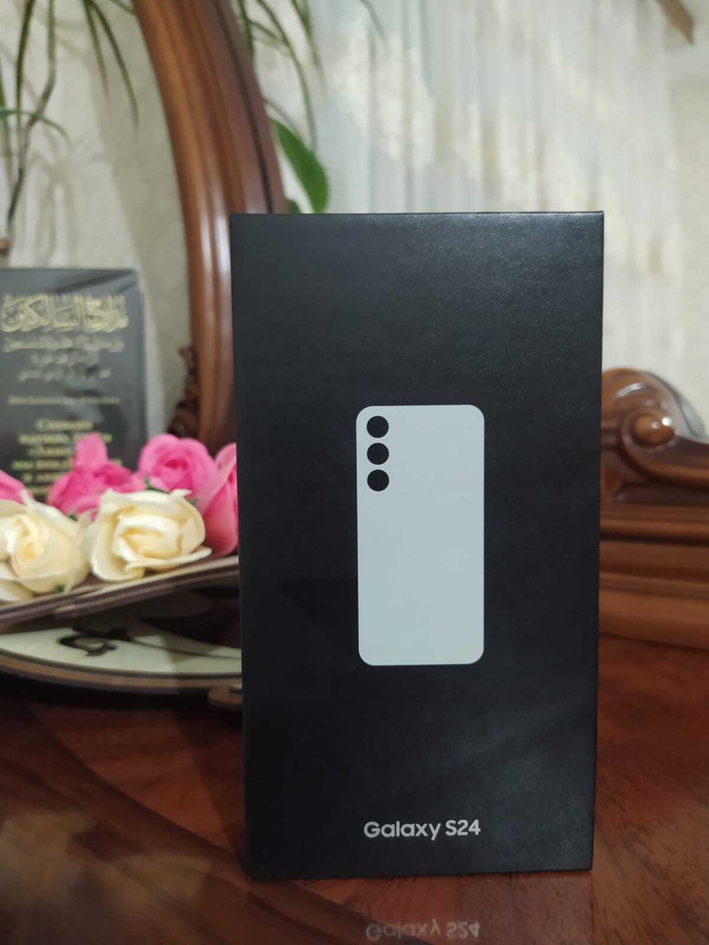 Samsung galaxy S24 серый. 8/256гб
