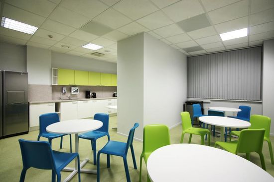 Стул пластиковый Snow Италия