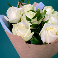 букет цветов белые розы москва