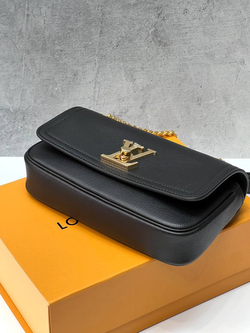 Сумка Louis Vuitton Lockme Chain East West