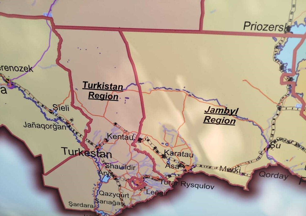 "The Republic of Kazakhstan", с 17 областями + 3 обл. города, Размер 150*250 см. 2024 г. англ.яз